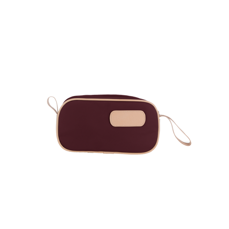 Shave kit front view in Color 'Burgundy Coated Canvas'