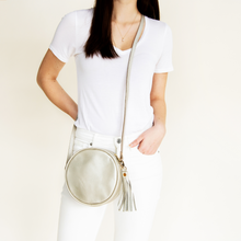 Load image into Gallery viewer, Leather Luna from Jon Hart: the best bags for life