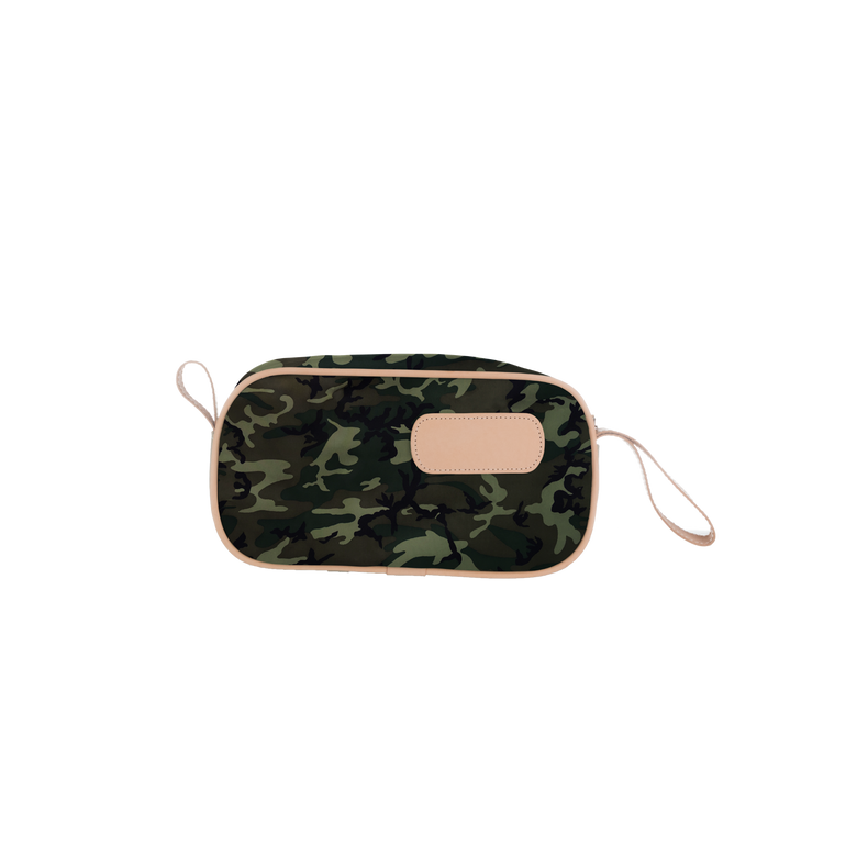 Shave kit front view in Color 'Classic Camo Coated Canvas'