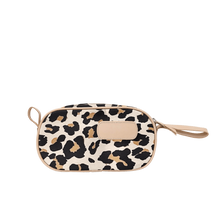 Load image into Gallery viewer, Shave kit front view in Color &#39;Leopard Coated Canvas&#39;
